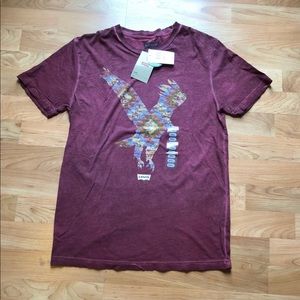 NWT Men’s Levi’s T-shirt